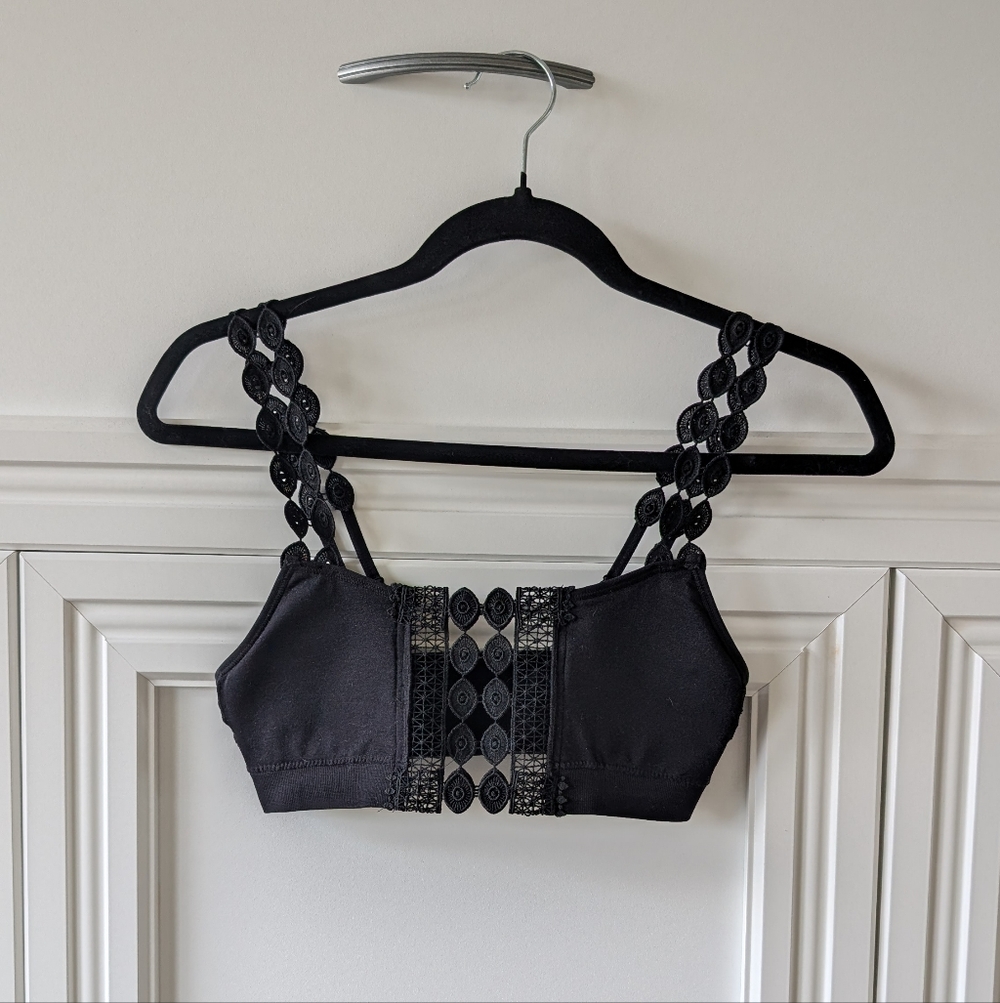 Black Strappy Crop Top